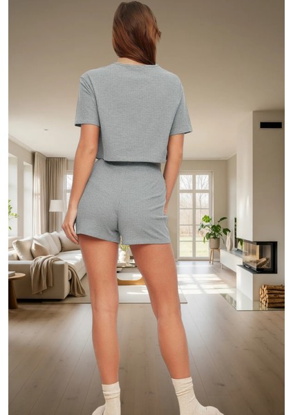 Rahat Pijama Takımı Kaşkorse Örme Kumaş Şeritli Detay Boru Paça Şort Konforlu Kesim modelleri