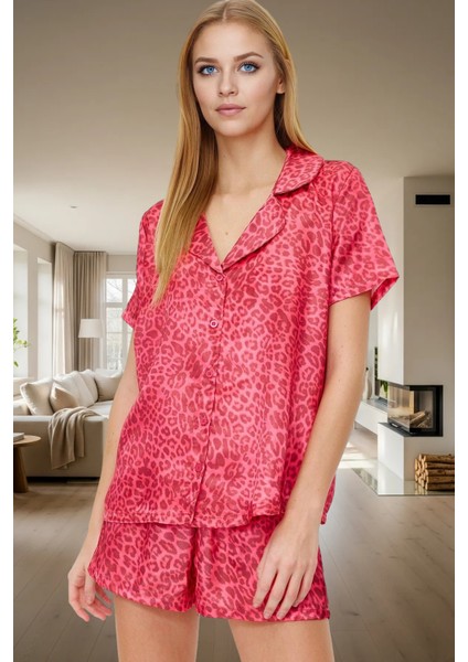 Rahat Yazlık Pijama Takımı Leopar Desenli Saten Şortlu Gömlek Premium Kalite Şık Görünüm