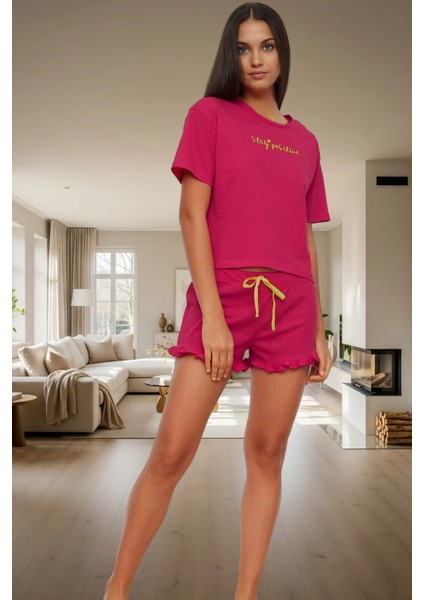 Pamuklu Nakışlı Şortlu Pijama Takımı Yazlık Rahatlık ve Şıklık Mükemmel Uyum Yüksek Kalite