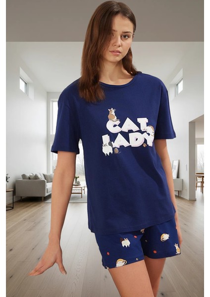 Yazlık %100 Pamuklu Rahat Pijama Takımı Kedili Desenli Şortlu Kaliteli Işçilik Zarifane Tasarım fiyatları