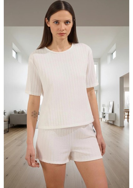 Şortlu Pijama Takımı %98 Polyester Crinkle Dokuma Regular Kalıp Profesyonel Görünüm