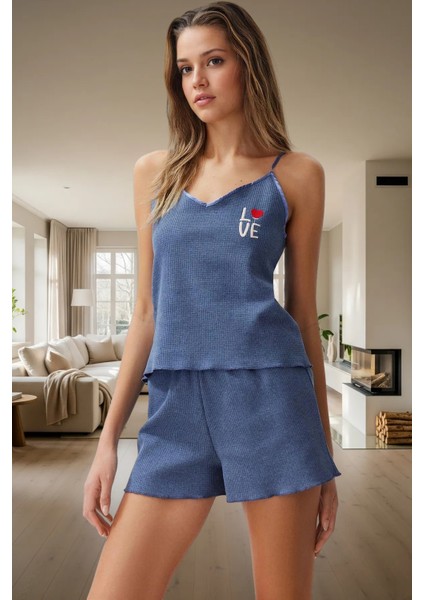 Pamuklu Pijama Takımı Ince Askılı Nakış Detaylı Rahat Kalıp Yazlık Kullanım