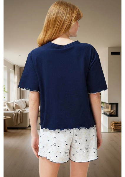 Rahatlığıyla Büyüleyecek Pijama Takımı Galaksi Desenli Pamuk Polyester Rahat ve Şık modelleri