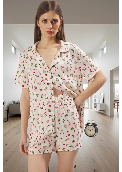 Rahat Yazlık Pijama %100 Viskon Çok Çiçek Desenli Şortlu Shally Dokuma Şık Görünüm fiyatları