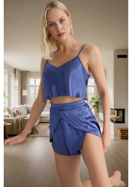 Yazlık Şortlu Pijama Takımı Saten Konfor Günlük Kullanım Için Modern Stil Rahat ve Şık