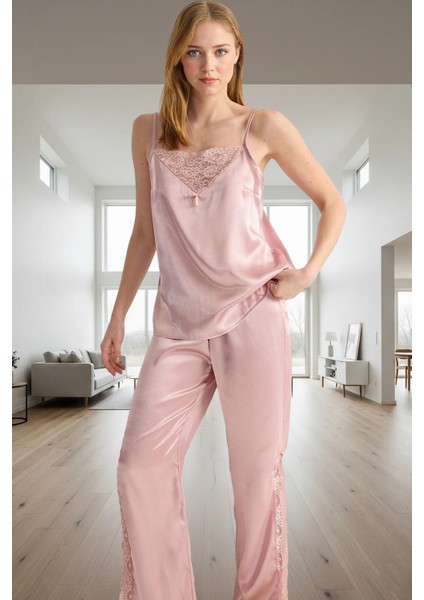 Ince Askılı Dantel Detaylı Saten Pijama Takımı Rahat ve Şık Dayanıklı Malzeme