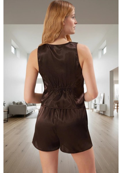 Saten Pijama Takımı Yelek ve Şort Dokuma Kumaş Rahat Kesim Şık Görünüm Modern Stil