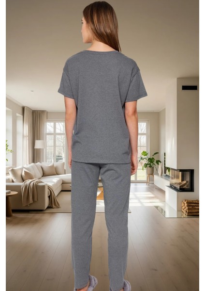Rahat ve Şık Pijama Takımı %100 Pamuk Regular Kalıp Özenle Seçilmiş modelleri