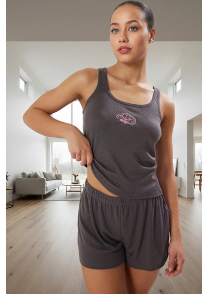 Rahat Ev Giyim Seti Nakışlı Kaşkorse Pijama Takımı Kaliteli Işçilik Günlük Kullanım Için