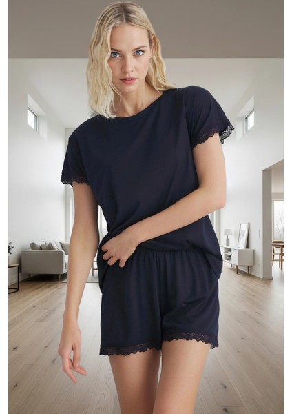 Yazlık Kadın Pijama Takımı Nefes Alan Viskoz Polyester Örme Kumaş Dantel Detaylı