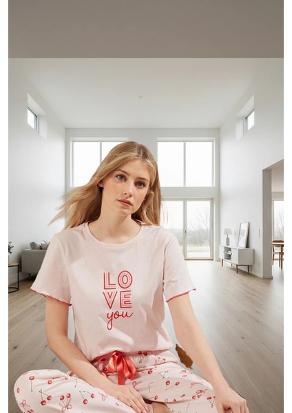 Evde Rahatlık Için %100 Pamuklu Kiraz Desenli Pijama Takımı Kaliteli Işçilik Dayanıklı Malzeme