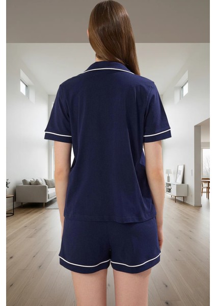 Rahat ve Şık Yazlık Pijama Takımı Örme Kumaş Kısa Kollu Nakış Detayları Konforlu Kesim modelleri