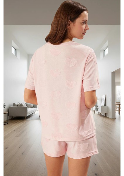 Rahat ve Şık Kalpli Desenli Pijama Takımı Pamuklu Örme Kumaş Profesyonel Görünüm modelleri