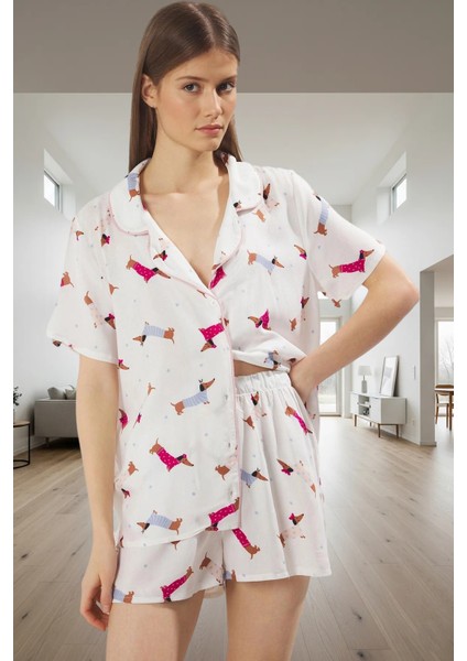 Rahat Ev Giyim Takımı Yazlık Şortlu Pijama Köpek Desenli Viskoz Özel Tasarım Modern Stil