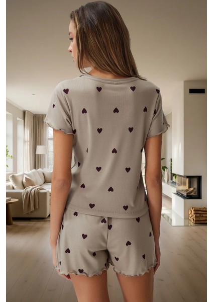 Rahat Yazlık Pijama Takımı Kalpli Desen Örme Kumaş Lastikli Şort Yüksek Kalite Mükemmel Uyum modelleri
