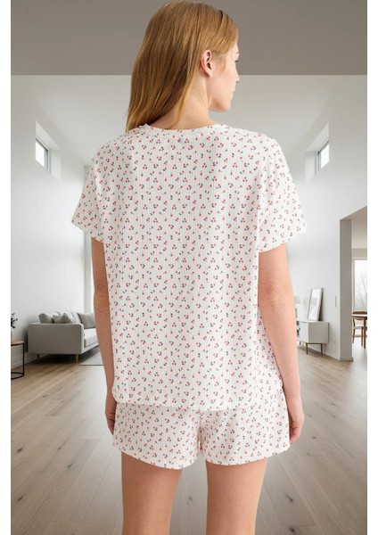 Rahat ve Şık Kiraz Desenli Pijama Takımı Örme Kumaş Yazlık Özenle Seçilmiş modelleri