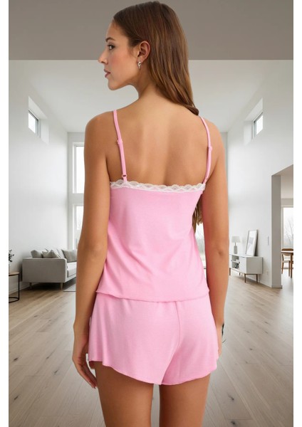 Rahat Viskoz Pijama Takımı Ince Askılı Dantelli Detay Günlük Kullanım Için Seçkin Malzeme modelleri
