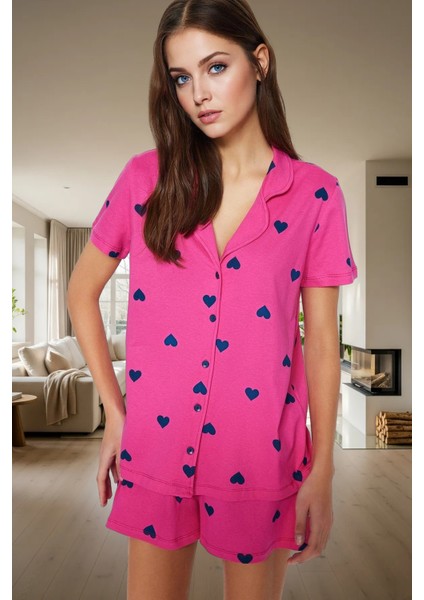 Kısa Kollu Pamuklu Pijama Takımı Kalpli Desenli Regular Kalıp Yazlık Ev Giyim Özenle Seçilmiş modelleri