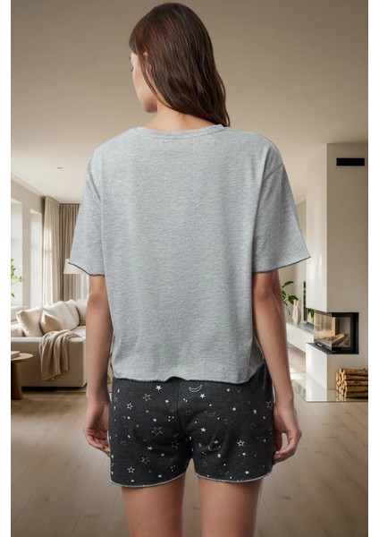 Yazlık Örme Pijama Takımı Galaksi Desenli Baby Overlok Detaylı Modern Stil Konforlu Kesim modelleri