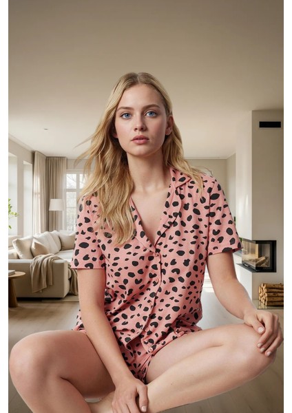 Leopar Desenli Örme Pijama Takımı %100 Pamuk Dayanıklı Malzeme Konforlu Kesim Uzun Ömürlü