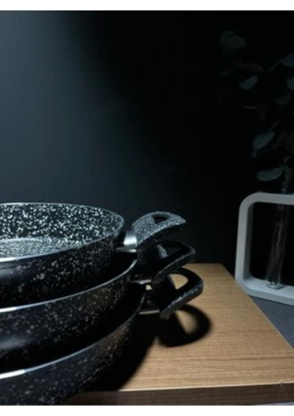Dayanıklı Siyah Granit 3’lü Tava Seti (20-22-24 Cm) – Isıya Dayanıklı, Şık Tasarım modelleri
