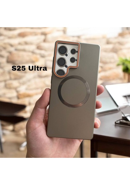 Samsung Galaxy S25 Ultra Uyumlu Magnezyum Serisi Standlı Kapak Magsafe Sert Kılıf +Lens Koruma .