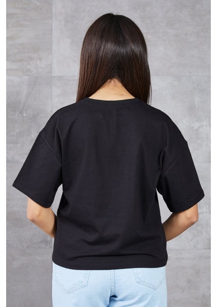 Ayıcık Baskılı Bisiklet Yaka T-Shirt fırsatları