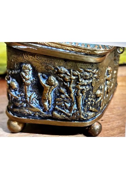 1900 Ler Başı Fransız Bizote Camlı Pirinç Mücevher Kutusu 8,5 cm 6 cm 5,5 cm Ölçülerinde fiyatları