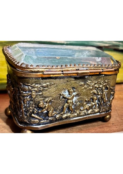 1900 Ler Başı Fransız Bizote Camlı Pirinç Mücevher Kutusu 8,5 cm 6 cm 5,5 cm Ölçülerinde