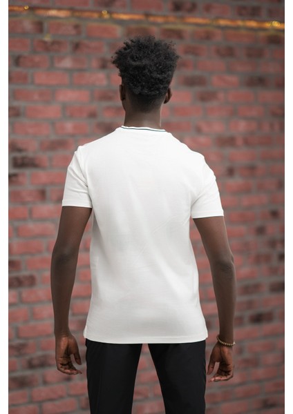 Sıfır Yaka Merserize Pamuklu Ince Kumaş Regular Fit T-Shirt fırsatları