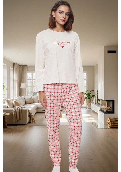 Kadın Pamuklu Uzun Kollu Pijama Takımı Kalpli Ekoseli Rahat Tasarım Trend Zarif