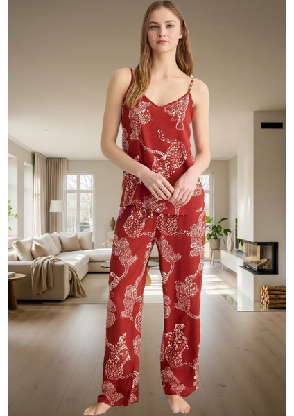 Kadın V Yaka Ince Askılı Kaplan Desenli Viskoz Pijama Takımı Modern Stil Şık Görünüm Seçkin Malzeme