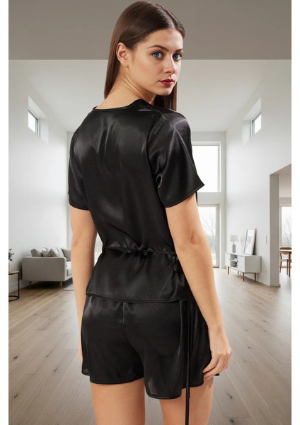 Kadın Şık Saten Pijama Takımı Kruvaze Üst ve Boru Paça Şort Zarif Tasarım Günlük Kullanım Için fiyatları