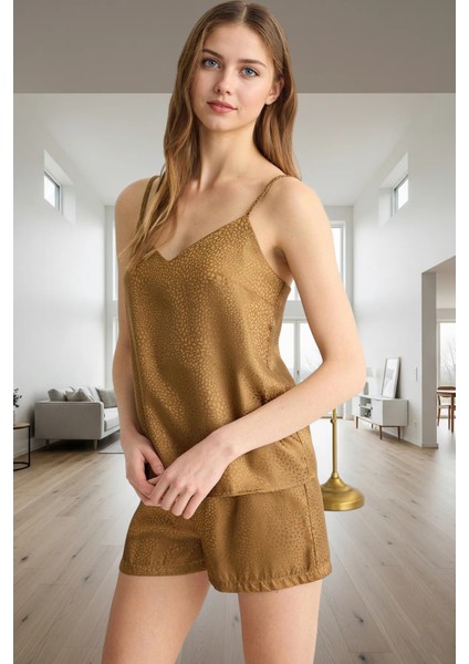 Kadın Saten Pijama Takımı Ince Askılı Regular Kalıp Leopar Desenli Premium Kalite