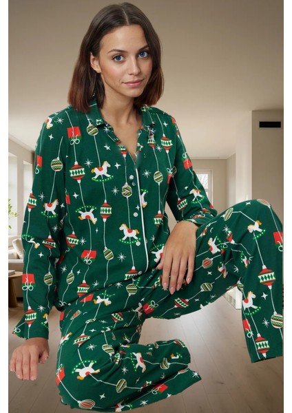 Kadın Yılbaşı Desenli Pamuklu Pijama Takımı Konforlu Kesim Yüksek Kalite Profesyonel Görünüm