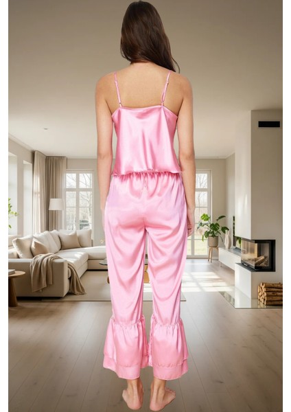 Kadın Saten Pijama Takımı Ince Askılı Volanlı Atlet Kapri Profesyonel Görünüm Özenle Seçilmiş fiyatları