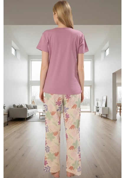 Kadın Çiçekli Bisiklet Yaka Pamuklu Kısa Kollu Pijama Takımı Konforlu Kesim Zarif Tasarım fiyatları