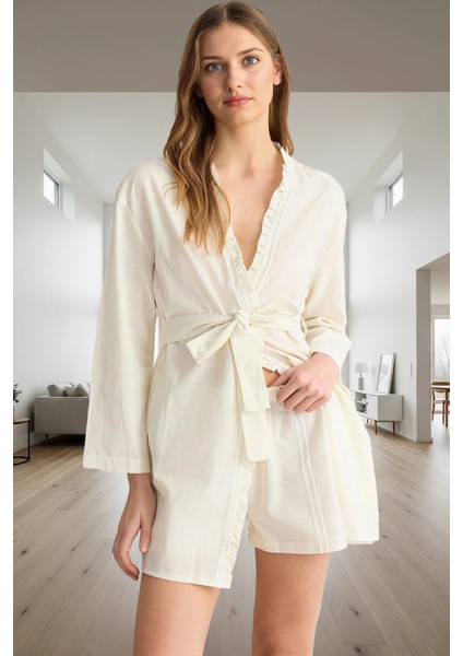 Kadın Pamuklu Fırfırlı Pijama Takımı Rahat ve Şık Ev Giyim Seti Zarif Tasarım Kullanım