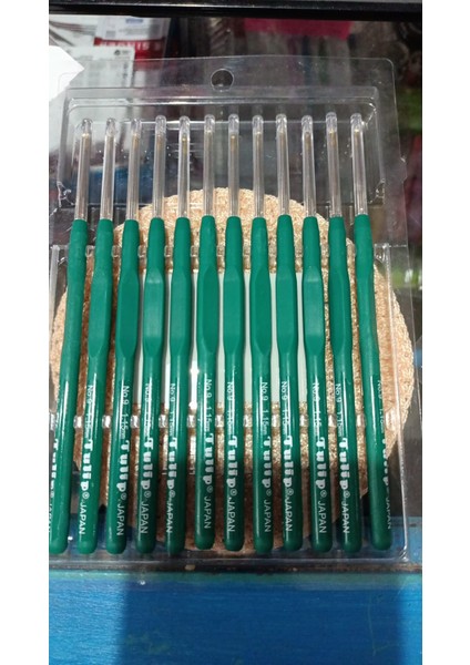 Silikon Yumuşak Saplı Örgü-Dantel Tığı 9 Numara 1,15 mm (Bu Tığ 9 mm Kalın Tığ Değildir)