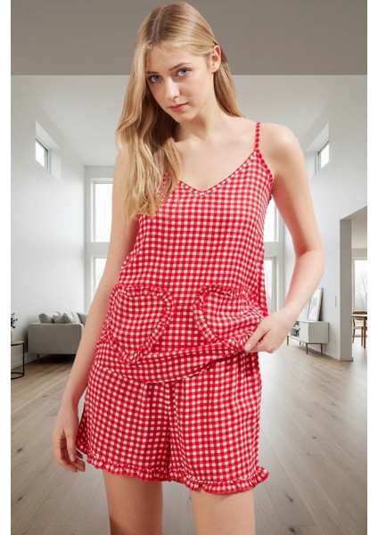 Kadın Yazlık Ekose Viskoz Pijama Takımı Ince Askılı V Yaka Fırfırlı Detaylar