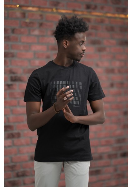 Slim Fit Pamuklu Önü Baskılı Sıfır Yaka T-Shirt fiyatları