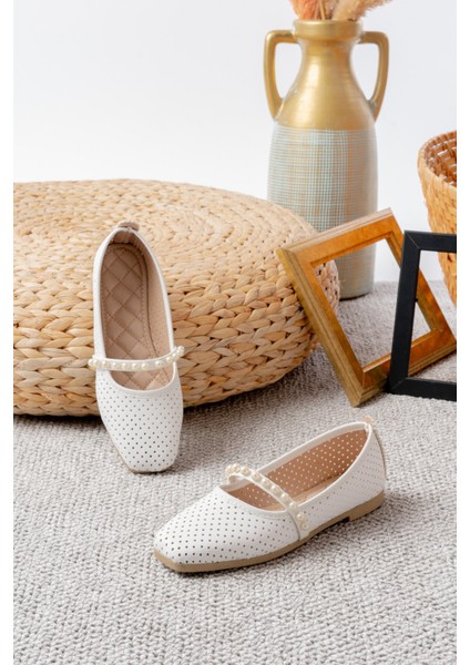 Kadın Siyah Cilt İncili Babet Ev ve Dış Mekan Ayakkabısı fırsatları