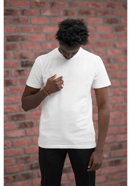 Slim Fit Pamuklu Önü Baskılı Sıfır Yaka T-Shirt