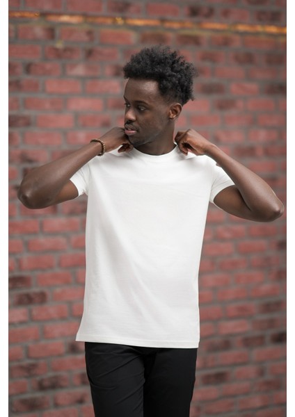 Slim Fit Pamuklu Önü Baskılı Sıfır Yaka T-Shirt