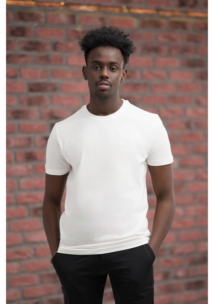 Slim Fit Pamuklu Önü Baskılı Sıfır Yaka T-Shirt fiyatları