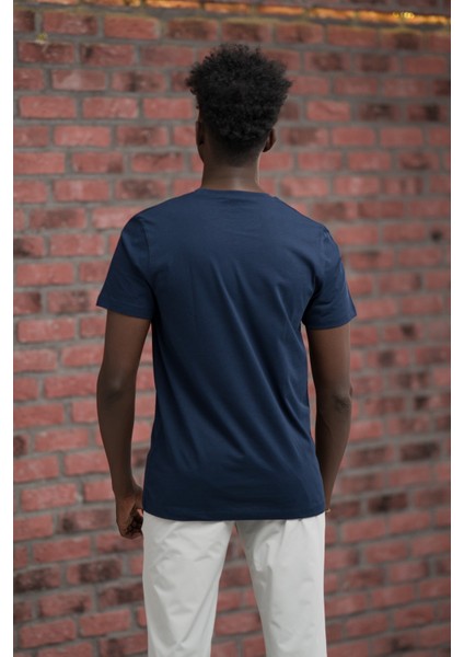 Slim Fit Sıfır Yaka Baskılı Pamuklu T-Shirt fırsatları