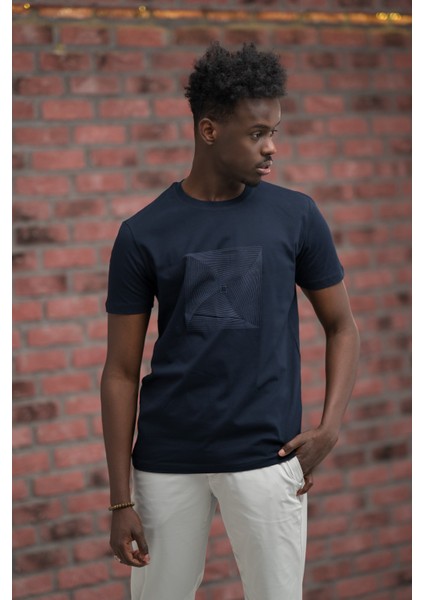 Slim Fit Pamuklu Önü Baskılı Sıfır Yaka T-Shirt