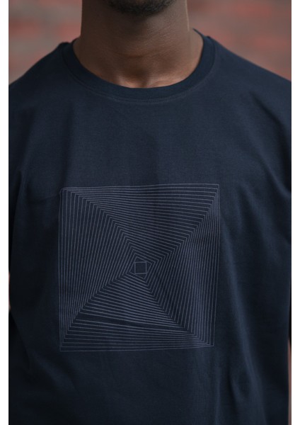 Slim Fit Pamuklu Önü Baskılı Sıfır Yaka T-Shirt indirimleri