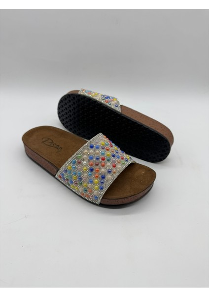 Boncuklu Kadın Terlik modelleri