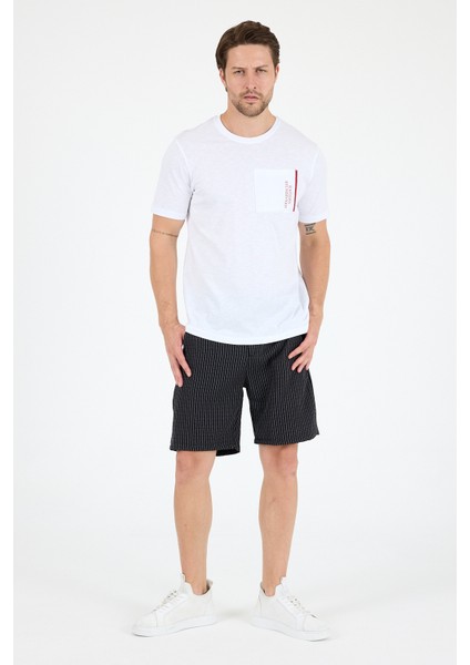 Erkek Bisiklet Yaka Ön Cep Baskılı T-Shirt – %100 Pamuk – Rahat ve Şık Kısa Kollu Erkektişört 0025